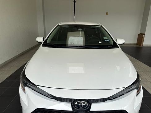 Used 2021 Toyota Corolla LE w/ Carpet Mat Package (TMS) FWD image 3