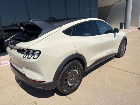 Used 2025 Ford Mustang Mach-E GT image 4