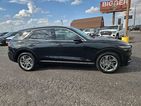 Used 2025 Genesis GV70 2.5T image 9