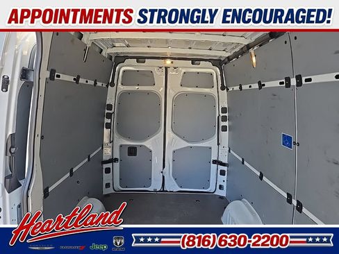 Used 2025 Mercedes-Benz Sprinter 2500 image 63