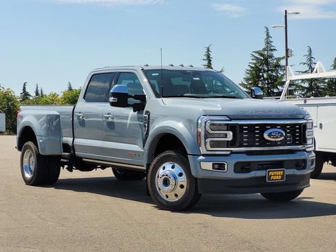 New 2026 Ford F450 Platinum w/ Platinum Plus Package AWD/4WD image 1