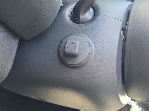 Used 2025 Nissan Pathfinder Platinum w/ Cargo Package image 36