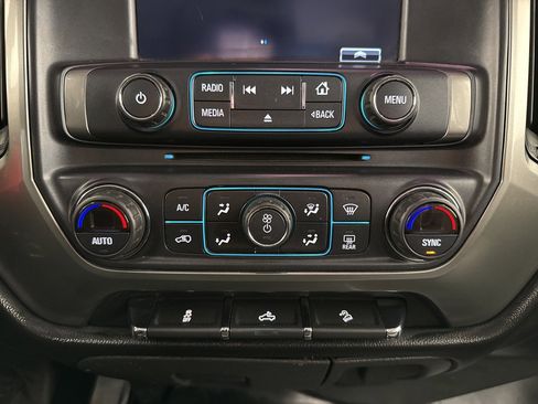 Used 2018 Chevrolet Silverado 1500 LT w/ Texas Edition image 26