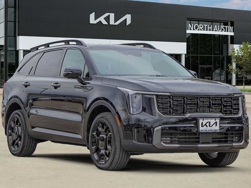 Certified 2025 Kia Sorento SX image 8