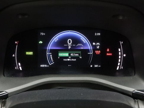 Used 2025 Toyota Camry LE FWD image 38