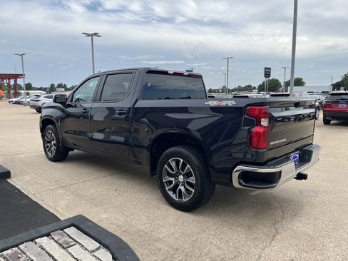 Used 2024 Chevrolet Silverado 1500 LT AWD/4WD image 4