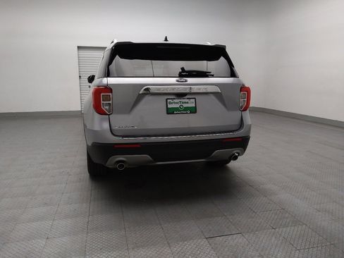 Used 2023 Ford Explorer Limited image 6