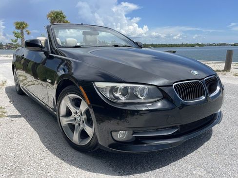 Used 2013 BMW 335i Convertible w/ Premium Pkg RWD image 1