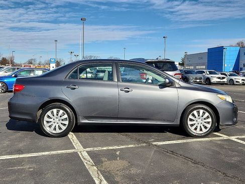 Used 2012 Toyota Corolla LE image 7