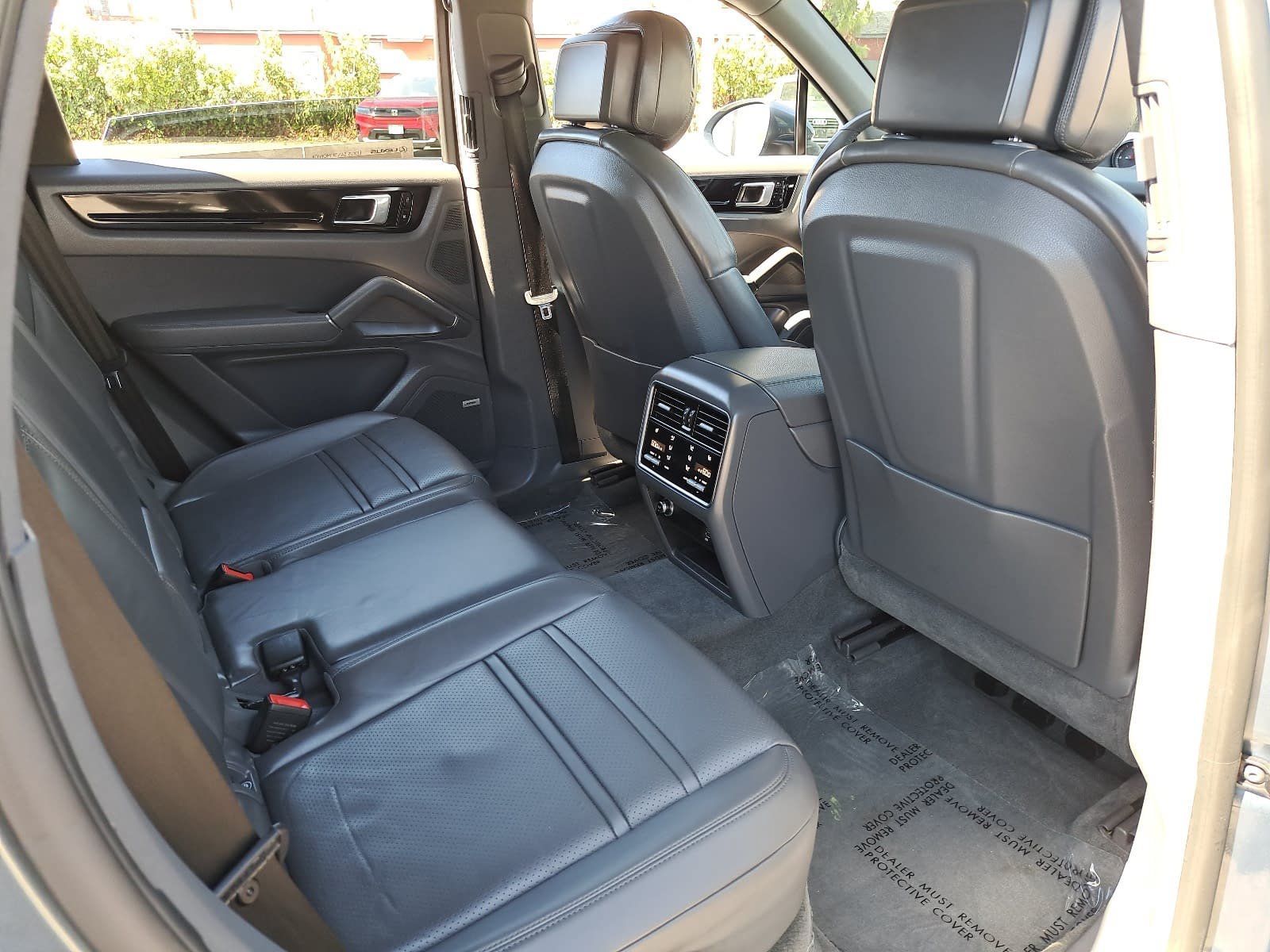 Used 2019 Porsche Cayenne S AWD/4WD image 11