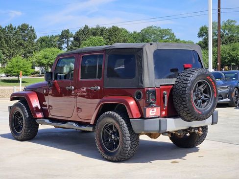 Used 2010 Jeep Wrangler Unlimited Sahara w/ Dual Top Group AWD/4WD image 6