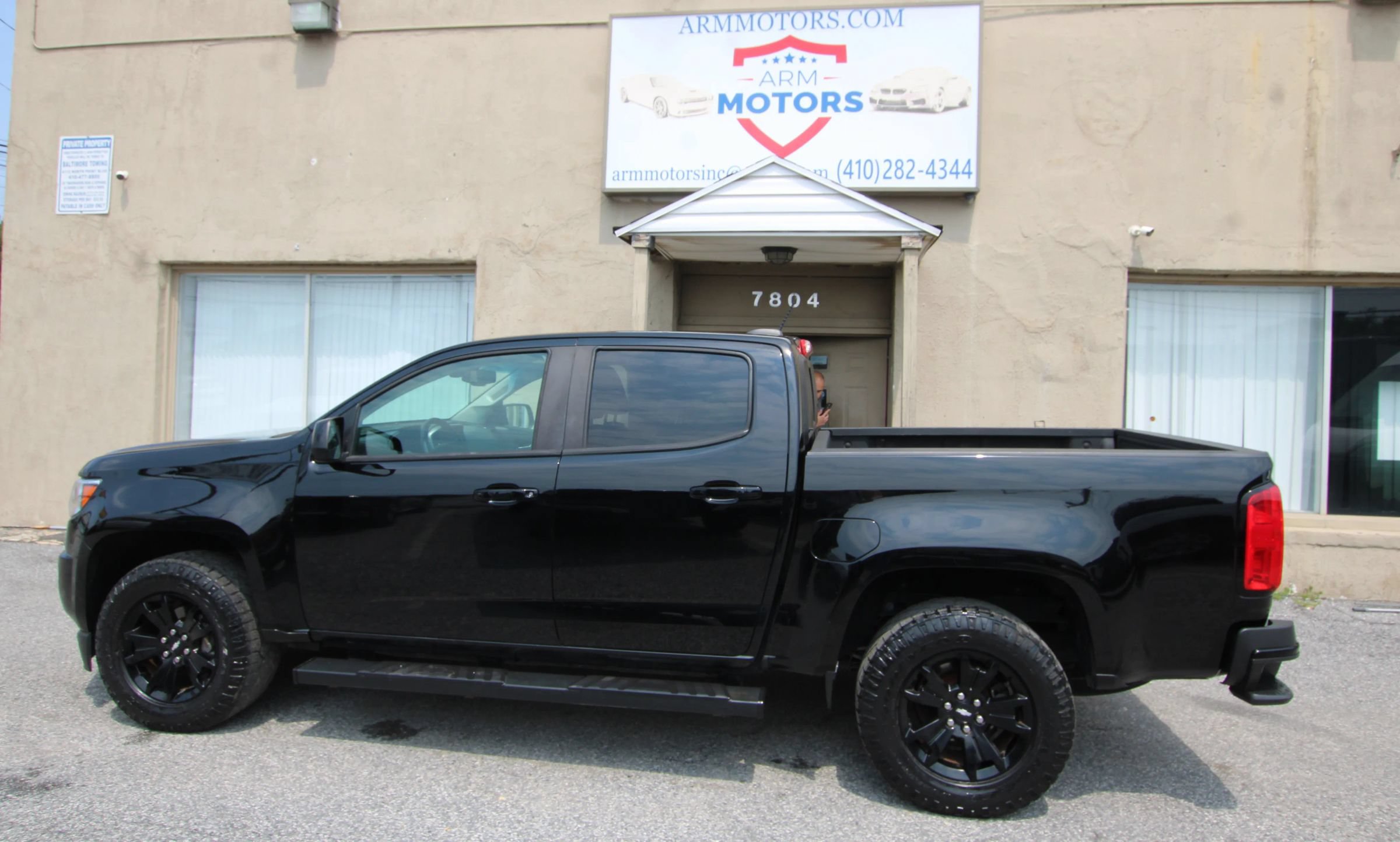 Used 2020 Chevrolet Colorado Z71 w/ Z71 Midnight Edition AWD/4WD image 4