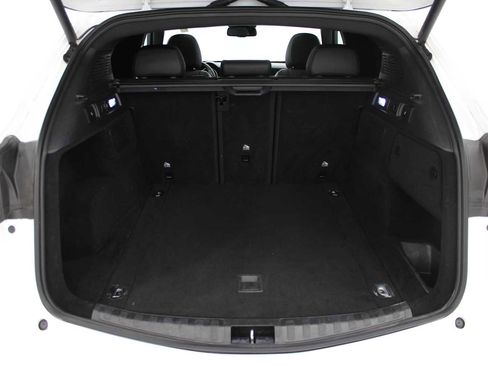 Used 2022 Alfa Romeo Stelvio Veloce image 12