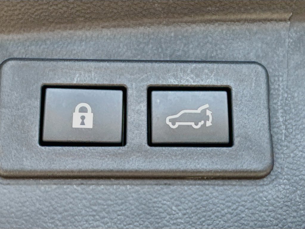Used 2023 Subaru Outback Touring XT AWD/4WD image 33