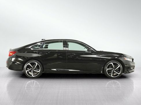 Used 2019 Honda Accord Sport image 6