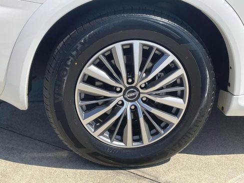 Used 2023 Nissan Armada SL w/ Captain's Chairs Package image 7