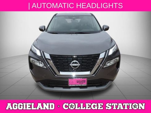 Certified 2023 Nissan Rogue SV FWD image 10