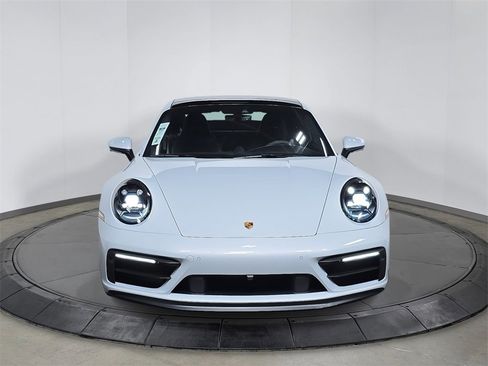 Used 2024 Porsche 911 Carrera GTS image 10