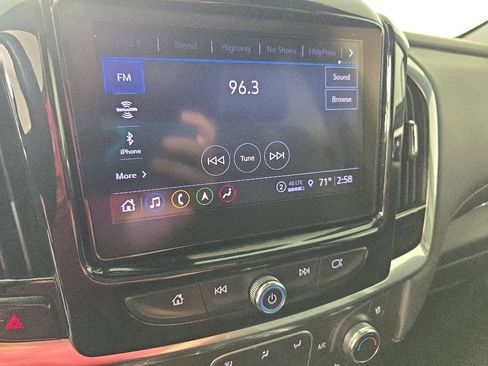Used 2022 Chevrolet Traverse Premier w/ Redline Edition AWD/4WD image 18