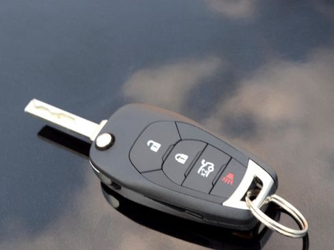 Used 2017 Chevrolet Cruze LT image 31