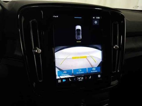 Certified 2023 Volvo C40 Recharge Core image 28