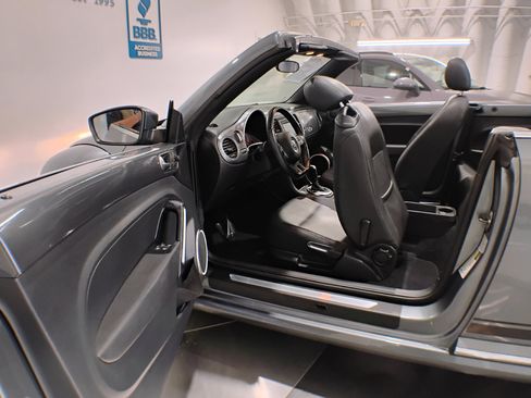 Used 2013 Volkswagen Beetle 2.5 image 71