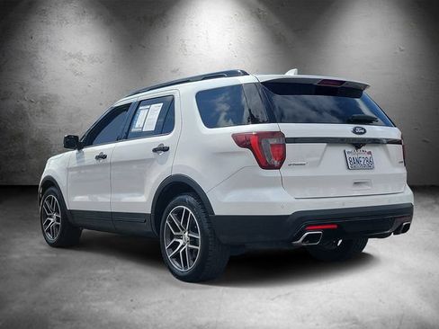 Used 2017 Ford Explorer Sport AWD/4WD image 4