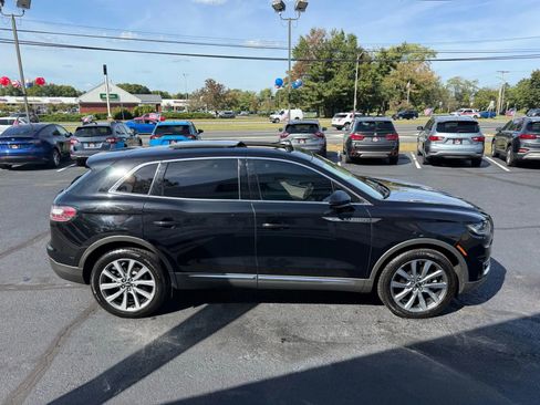 Used 2019 Lincoln Nautilus Select image 6