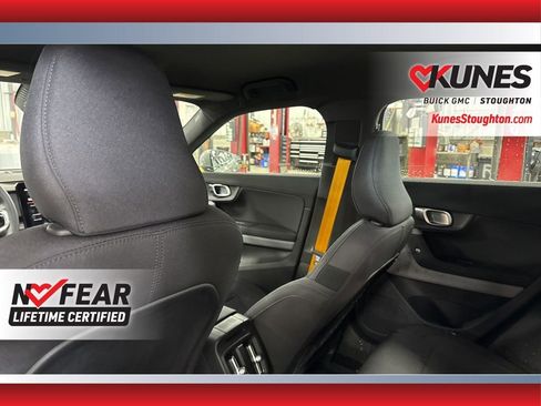 Used 2022 Polestar Polestar 2 w/ Performance Package image 38