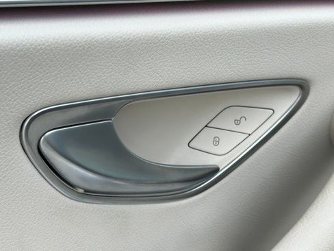 Used 2023 Mercedes-Benz E 350 Sedan image 63