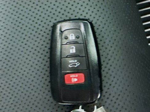 Used 2024 Toyota RAV4 Limited image 40