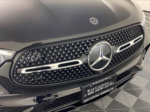 Used 2026 Mercedes-Benz GLC 300 4MATIC image 22