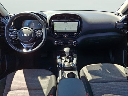 Used 2024 Kia Soul EX FWD image 9