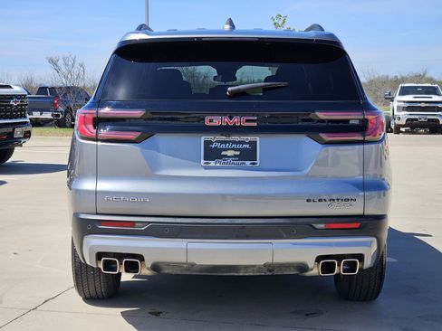Used 2025 GMC Acadia Elevation image 8