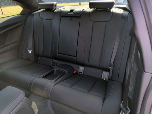 Used 2024 BMW 230i Coupe w/ Premium Package RWD image 33
