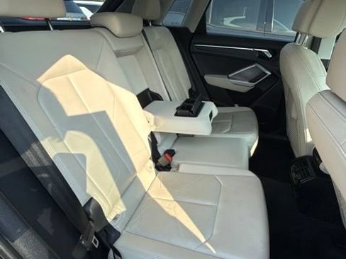 Used 2020 Audi Q3 2.0T Premium w/ Convenience Package AWD/4WD image 34
