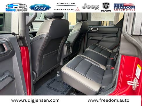 New 2026 Ford Bronco Outer Banks w/ Sasquatch Package AWD/4WD image 12
