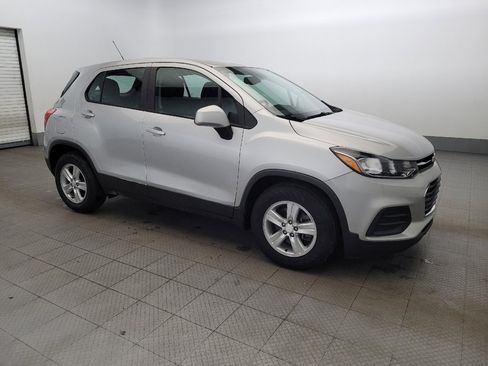 Used 2019 Chevrolet Trax LS image 11
