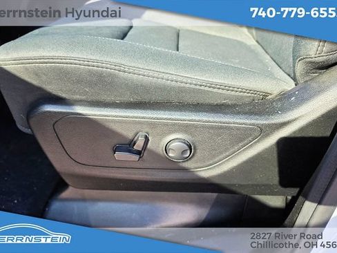 Used 2023 RAM 1500 Big Horn AWD/4WD image 15