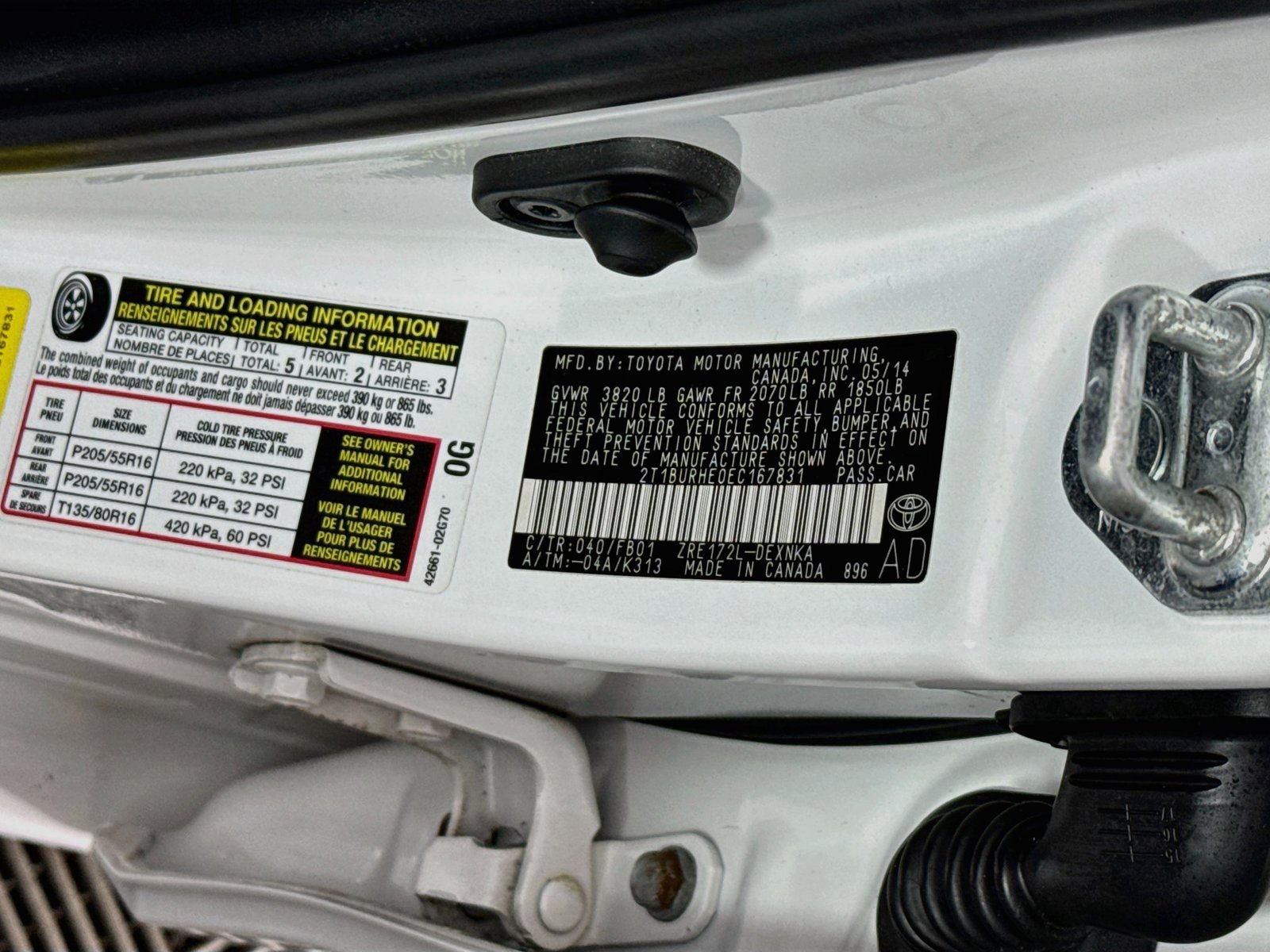Used 2014 Toyota Corolla LE FWD image 25