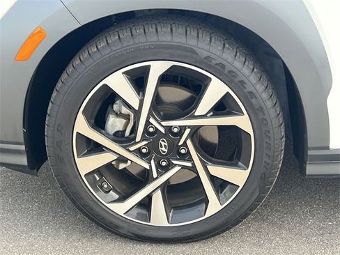 Used 2023 Hyundai Kona Limited image 43