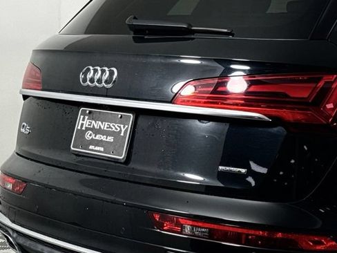 Used 2023 Audi Q5 2.0T Premium w/ Convenience Package AWD/4WD image 15