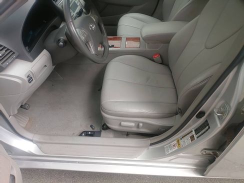 Used 2009 Toyota Camry XLE FWD image 10