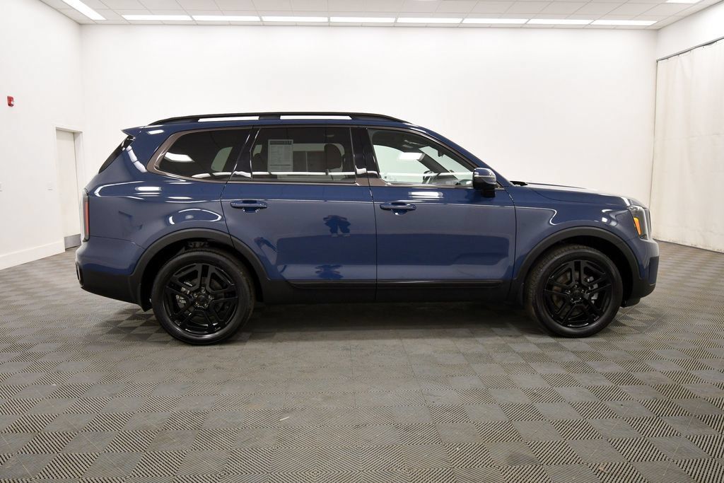 Certified 2025 Kia Telluride SX Prestige X-Line AWD/4WD image 9