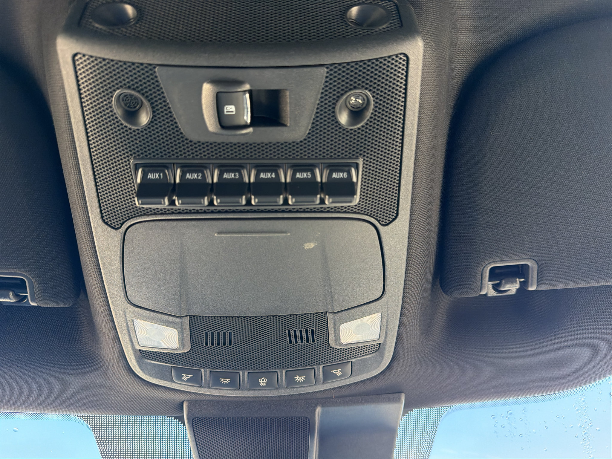 Used 2022 Ford F450 Lariat w/ FX4 Off-Road Package AWD/4WD image 32