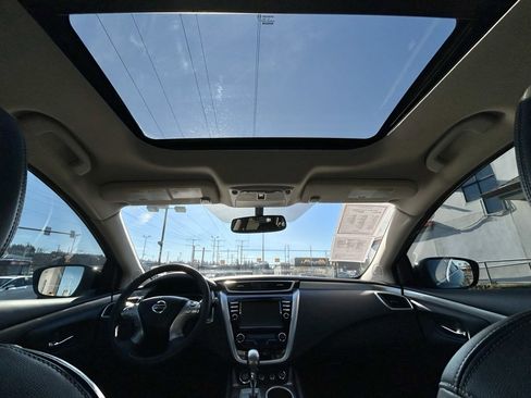 Used 2015 Nissan Murano Platinum w/ Platinum Technology Package image 19