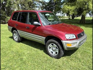 Used 2000 Toyota RAV4 4WD image 1