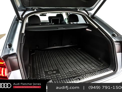 Used 2023 Audi Q8 Premium Plus w/ Premium Plus Package image 24