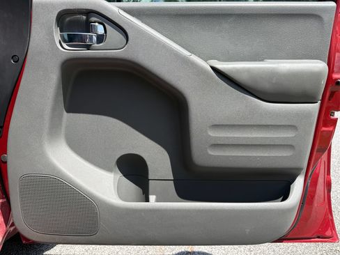 Used 2016 Nissan Frontier SV w/ SV Value Truck Package RWD image 42