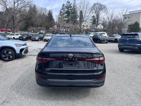 New 2026 Volkswagen Jetta SE FWD image 5